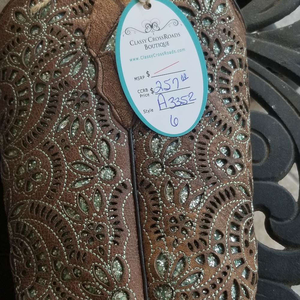 Boots - Picture 10 of 10